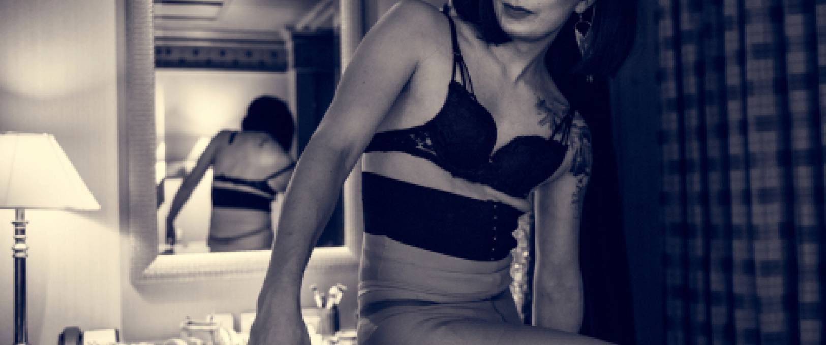 Expérience sexuelle avec un travesti : Comme deux amoureux impatients de se retrouver