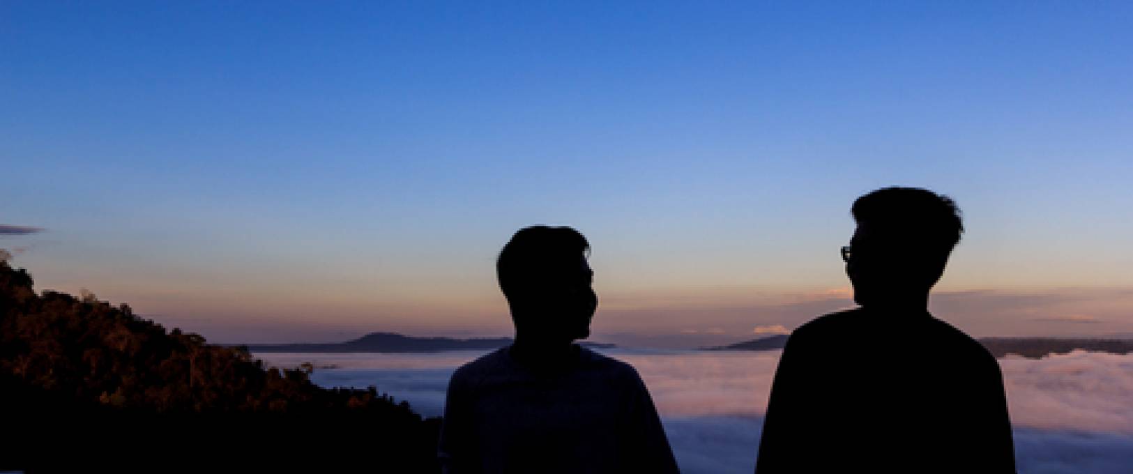 Trio bisexuel : « Des frissons m’ont parcouru tout le corps »